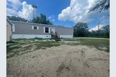 413 Citrus Ave, Palmdale, FL 33944 - Photo 3