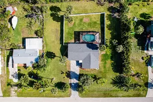 3582 Papaya St, Saint James City, FL 33956 - Photo 5