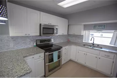 12071 Palm Dr, Fort Myers, FL 33908 - Photo 3