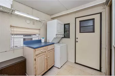 182 Caravan Cir, North Fort Myers, FL 33903 - Photo 15