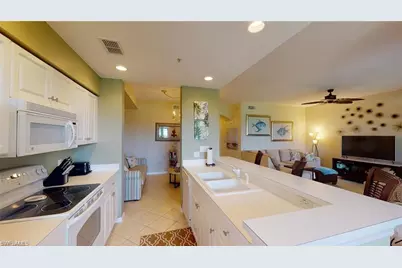 2700 Cypress Trace Cir #3122, Naples, FL 34119 - Photo 11