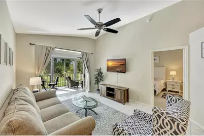8228 Twelve Oaks Cir #323, Naples, FL 34113 - Photo 9