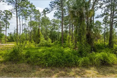 1316 Monroe Ave, Lehigh Acres, FL 33972 - Photo 5