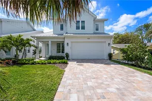 1134 Trail Terrace Dr, Naples, FL 34103 - Photo 3