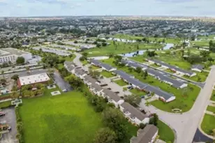 7019 Cedarhurst Dr, Fort Myers, FL 33919 - Photo 5