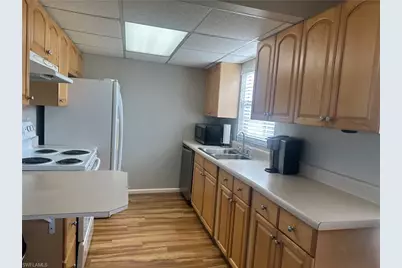 7019 Cedarhurst Dr #9B, Fort Myers, FL 33919 - Photo 9