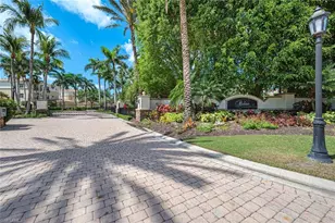 2625 Estrella Ct, Naples, FL 34109 - Photo 15