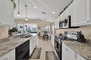 10020 Horse Creek Rd, Fort Myers, FL 33913 - Photo 9