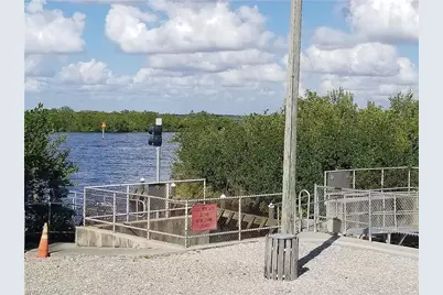 10047 Duquesne St, Port Charlotte, FL 33981 - Photo 7