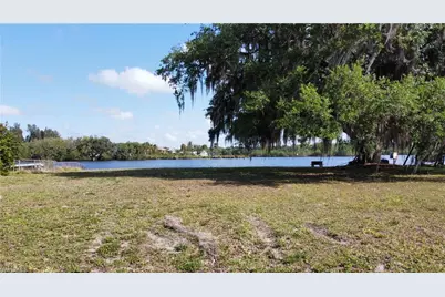 1091 Labelle Vista Dr, Fort Myers, FL 33905 - Photo 11