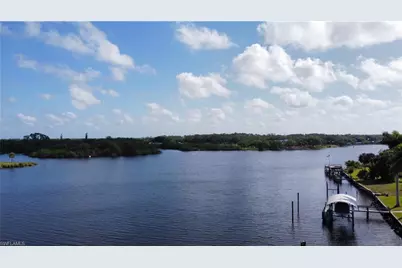 1091 Labelle Vista Dr, Fort Myers, FL 33905 - Photo 9