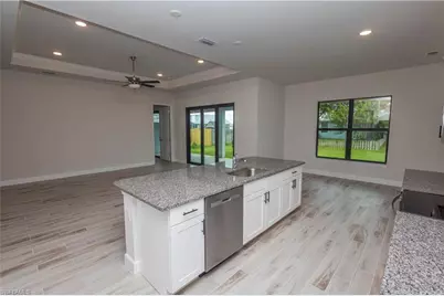 459 NE 2nd Pl, Cape Coral, FL 33909 - Photo 35