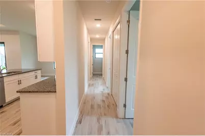 459 NE 2nd Pl, Cape Coral, FL 33909 - Photo 33