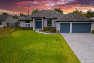 459 NE 2nd Pl, Cape Coral, FL 33909 - Photo 1