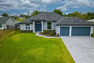 459 NE 2nd Pl, Cape Coral, FL 33909 - Photo 3