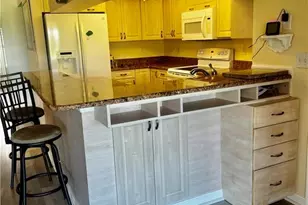 5765 Trailwinds Dr, Fort Myers, FL 33907 - Photo 21