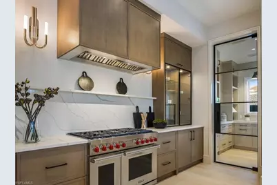 612 Binnacle Dr, Naples, FL 34103 - Photo 15