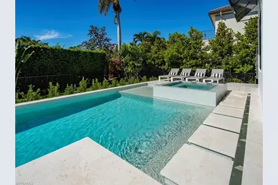 612 Binnacle Dr, Naples, FL 34103 - Photo 17
