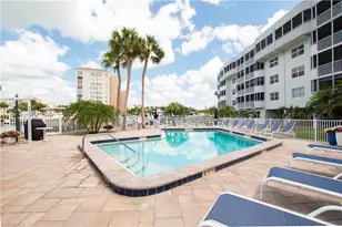 12945 Vanderbilt Dr, Naples, FL 34110 - Photo 31