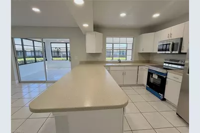 1206 Medinah Dr, Fort Myers, FL 33919 - Photo 5