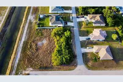 1610 Loraine Ave S, Lehigh Acres, FL 33976 - Photo 1