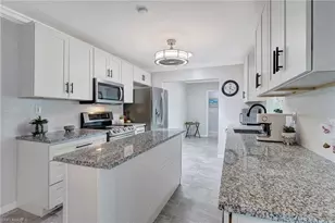 1230 Betmar Blvd, North Fort Myers, FL 33903 - Photo 9