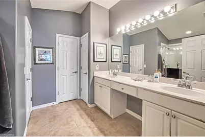 10092 Oakhurst Way, Fort Myers, FL 33913 - Photo 17