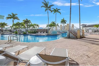 9282 Quarry Dr, Naples, FL 34120 - Photo 47