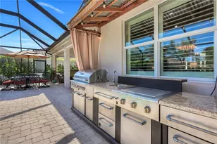 9282 Quarry Dr, Naples, FL 34120 - Photo 37