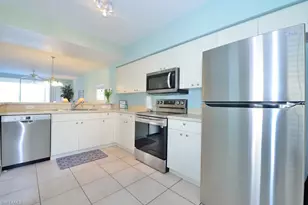 4960 Deerfield Way, Naples, FL 34110 - Photo 9