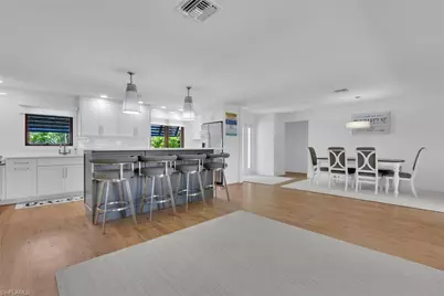 367 Mooring Line Dr, Naples, FL 34102 - Photo 11