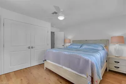 367 Mooring Line Dr, Naples, FL 34102 - Photo 19