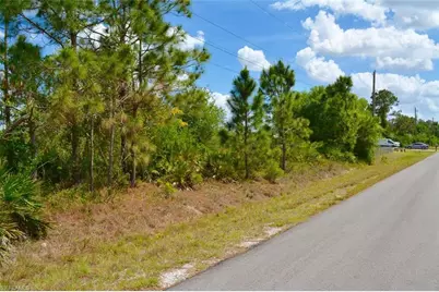 1510 Pine Ave, Lehigh Acres, FL 33972 - Photo 3