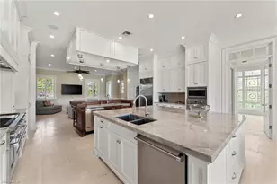 2325 Lantern Ln, Naples, FL 34102 - Photo 17