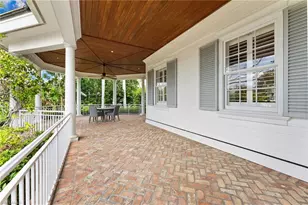 2325 Lantern Ln, Naples, FL 34102 - Photo 9