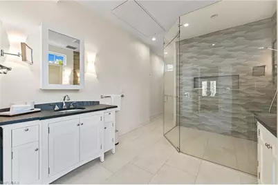 2325 Lantern Ln, Naples, FL 34102 - Photo 23