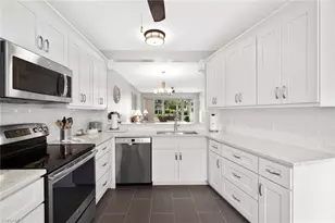 9022 Michael Cir, Naples, FL 34113 - Photo 11