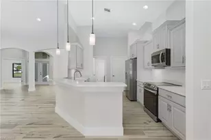 346 SW 28th Pl, Cape Coral, FL 33991 - Photo 5