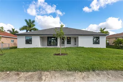 346 SW 28th Pl, Cape Coral, FL 33991 - Photo 23