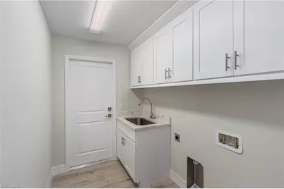 346 SW 28th Pl, Cape Coral, FL 33991 - Photo 21