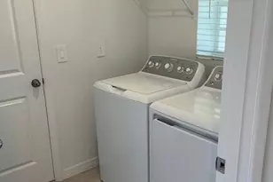 20160 Caroline Crk Pl, Lehigh Acres, FL 33974 - Photo 17