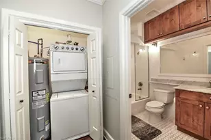 555 5th Ave S, Naples, FL 34102 - Photo 23