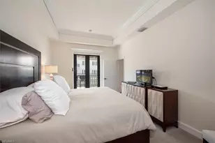 555 5th Ave S, Naples, FL 34102 - Photo 19