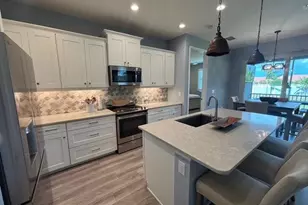 2543 Seychelles Dr, Naples, FL 34112 - Photo 5