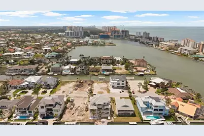 270 Trade Winds Ave, Naples, FL 34108 - Photo 3