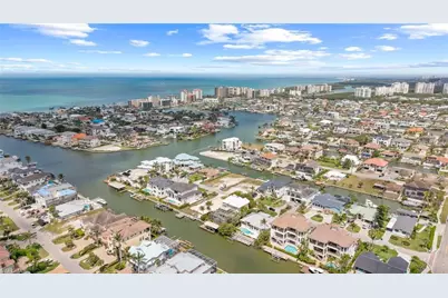 401 Willet Ave, Naples, FL 34108 - Photo 5