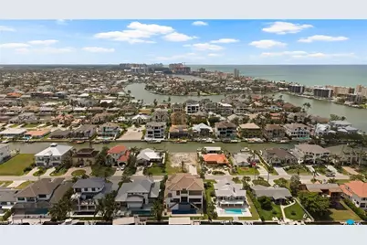 224 Heron Ave, Naples, FL 34108 - Photo 3