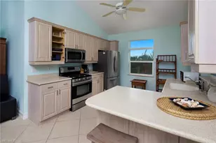 11687 Keewaydin, Naples, FL 34113 - Photo 7