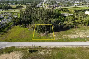 804 SW 2nd Terrace, Cape Coral, FL 33991 - Photo 3