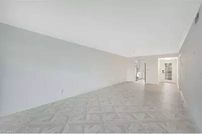 212 Banyan Blvd #212, Naples, FL 34102 - Photo 5